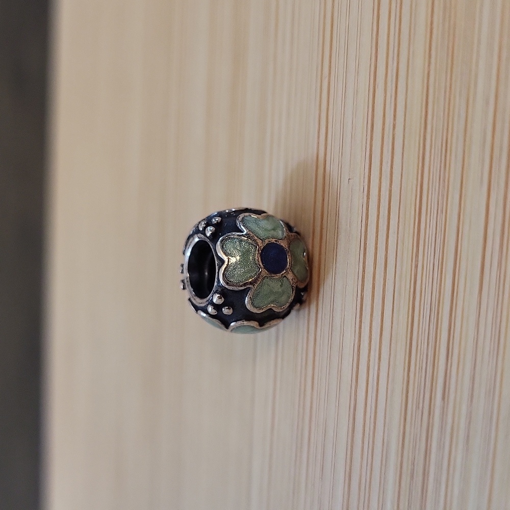 Pandora Retired Blue Daisy Flower 925 Silver Charm - Picture 2 of 5